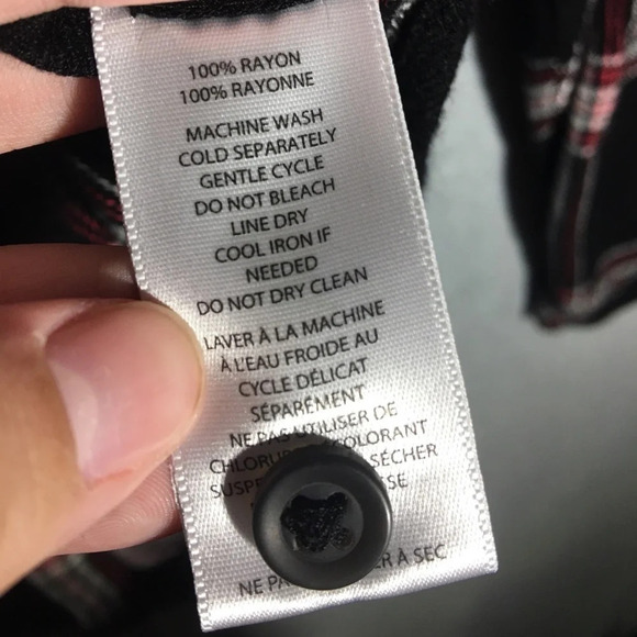 Womens Beachlunchlounge Button Up Shirt Plaid Black Red Fall Winter Casual - Picture 3 of 5